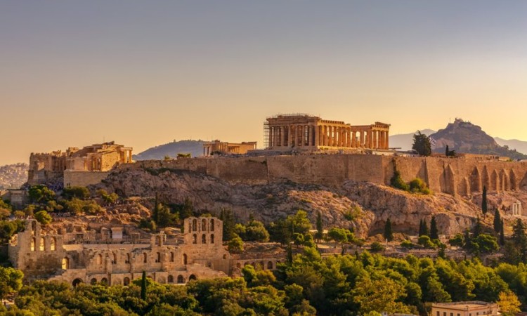 Top 10 Things To Do & See in Greece